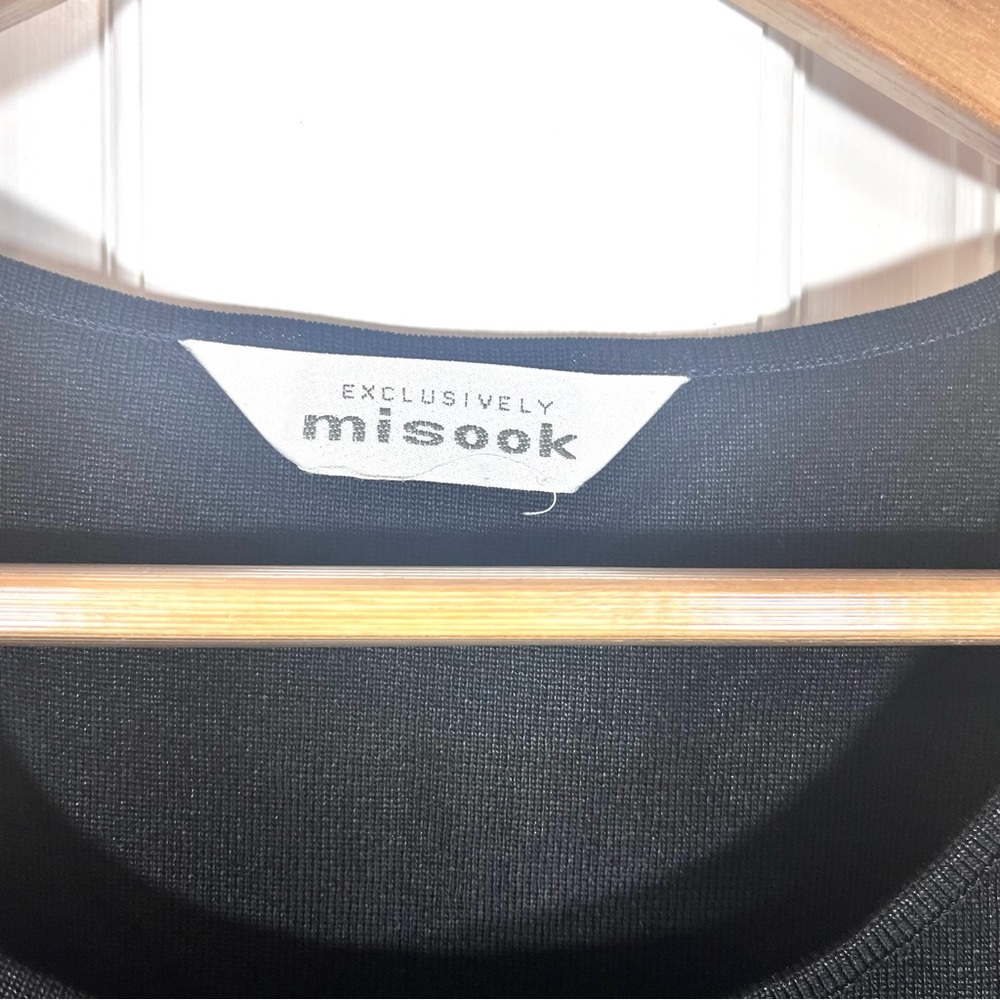 Exclusively Misook Pleated Horizontal Striped Sco… - image 4